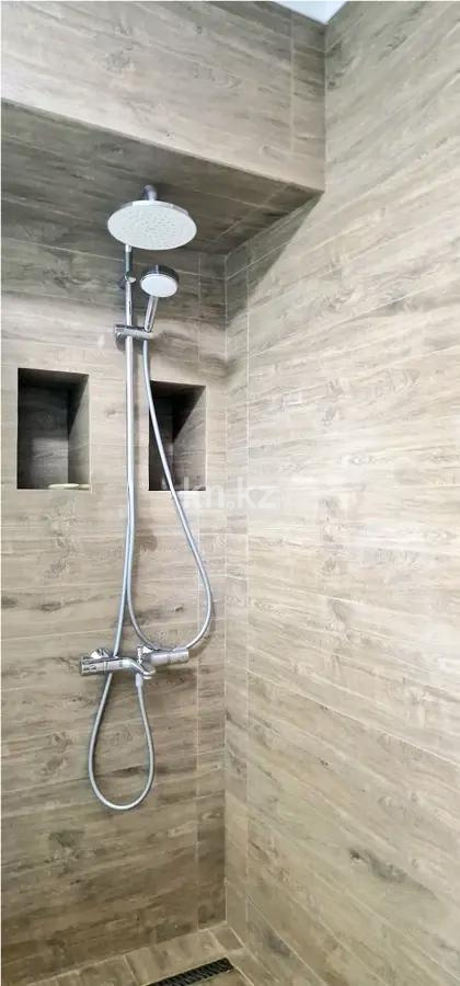 Продажа 2-комнатной квартиры, 78 м², мкр-н Самал-1, дом  24 в Алматы - фото 5