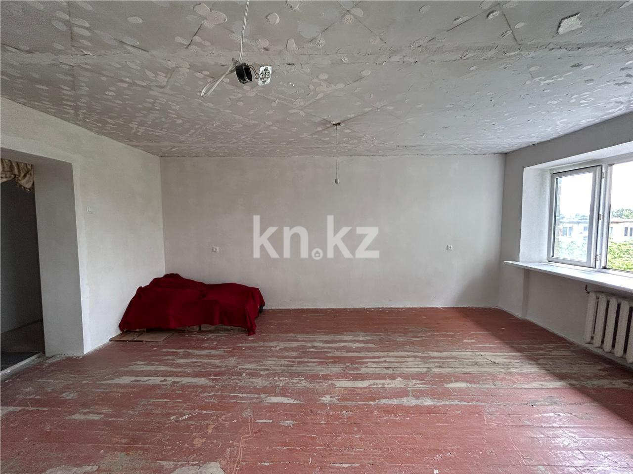 Продажа 3-комнатной квартиры, 65 м², ул. Абая в Темиртау - фото 4