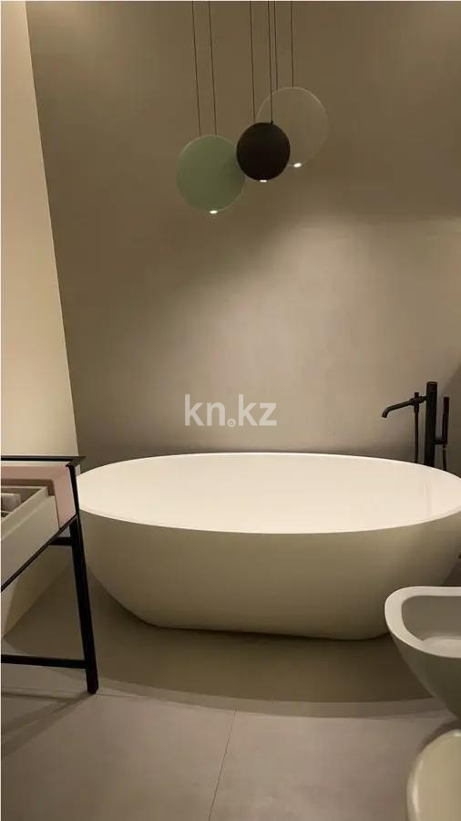 Продажа 3-комнатной квартиры, 97.9 м², ул. Тыныбаева, дом  6/1 в Астане - фото 3