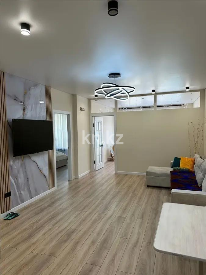 Продажа 3-комнатной квартиры, 71 м², ул. Толе би, дом  285/8 - Продажа квартир в Алматы фото 1 из 6