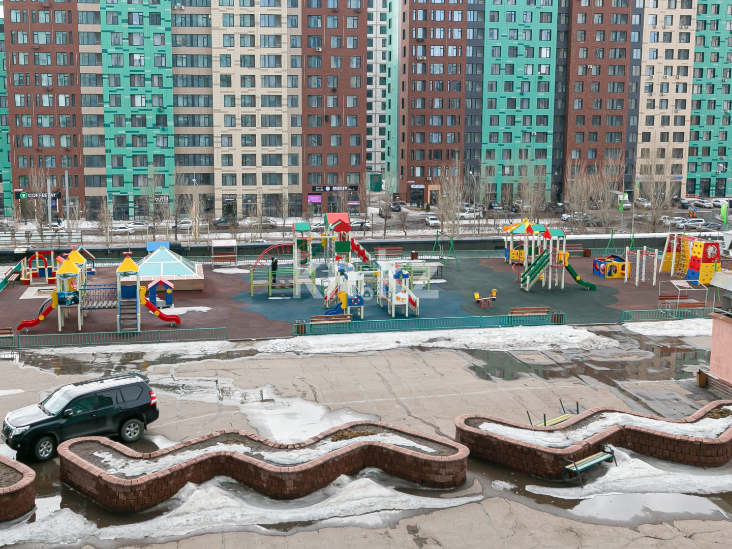 Продажа 3-комнатной квартиры, 130 м², ул. Достык, дом  5/1 - ул. Сауран в Астане - фото 52