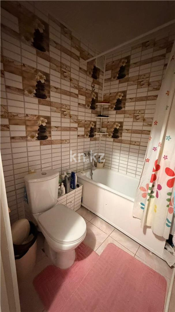 Продажа 2-комнатной квартиры, 44 м², мкр-н 15, дом  7 в Караганде - фото 7