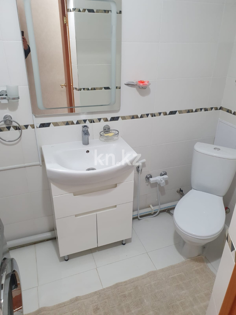 Аренда 3-комнатной квартиры, 75 м², ул. Сыганак, дом  16 в Астане - фото 8