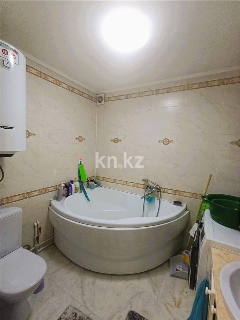 Продажа 4-комнатной квартиры, 80 м² в Караганде - фото 9