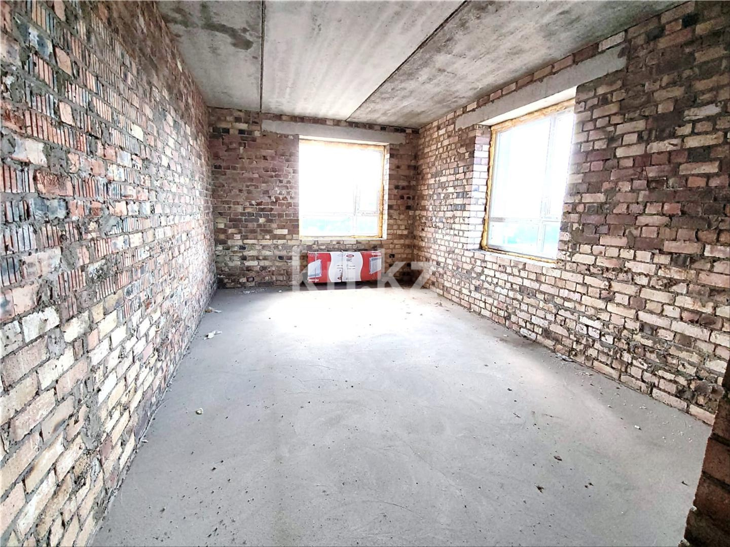 Продажа 4-комнатной квартиры, 110 м², ул. Муканова - Продажа  четырехкомнатных квартир в Караганде фото 9 из 10