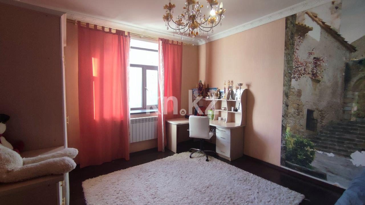 Продажа 5-комнатного дома, 470 м², ул. Муканова - Продажа домов, коттеджей в Казахстане фото 7 из 23
