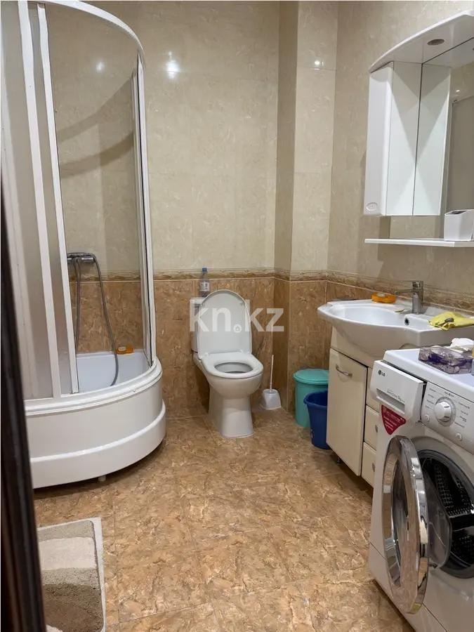 Продажа 3-комнатной квартиры, 130 м², ул. Достык, дом  1 в Астане - фото 4