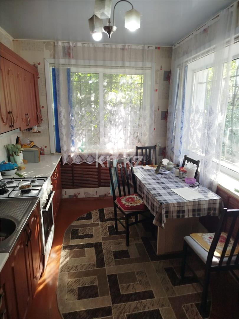 Продажа 3-комнатного дома, 75 м² - Недвижимость в Темиртау - страница 6 фото 11 из 47