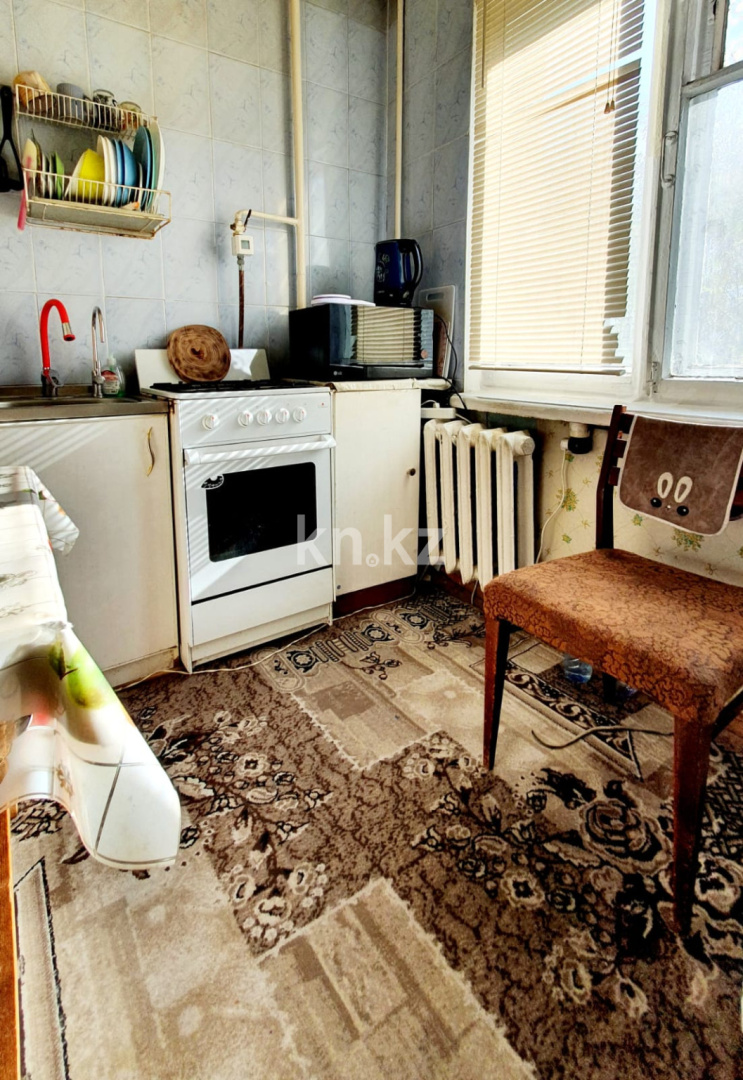 Продажа 3-комнатной квартиры, 60 м², ул. Алиханова, дом  18 в Караганде - фото 9