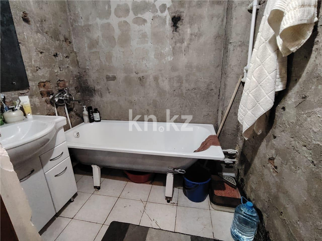 Продажа 2-комнатной квартиры, 66 м², ул. 9-й мкр., дом  78 в Темиртау - фото 13