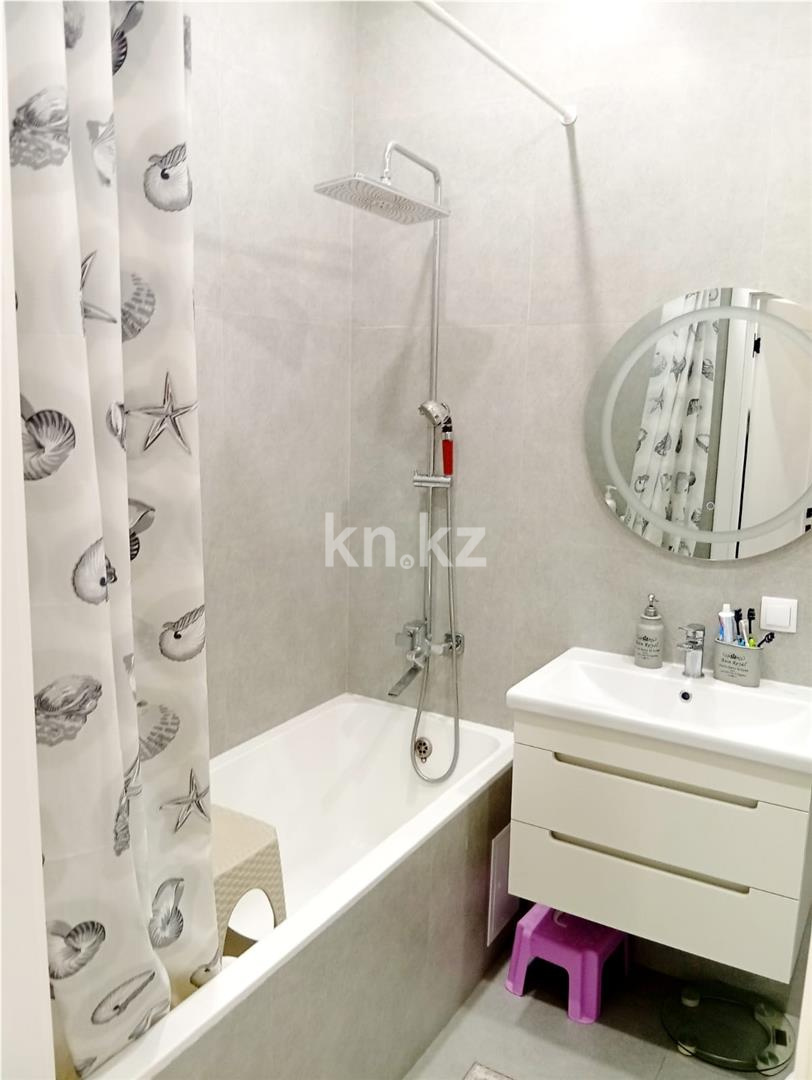 Продажа 2-комнатной квартиры, 62.2 м², ул. Айтматова в Астане - фото 6