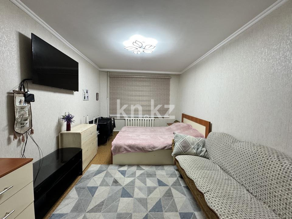 Продажа 2-комнатной квартиры, 42 м², мкр-н 12 в Караганде - фото 2