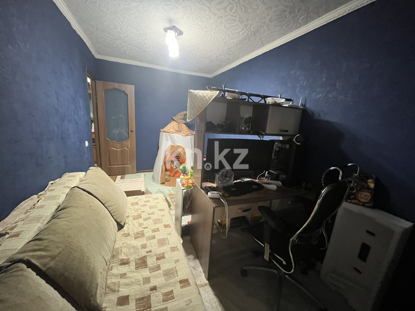 Продажа 3-комнатной квартиры, 52.6 м², мкр-н 21, дом  1 в Караганде - фото 3