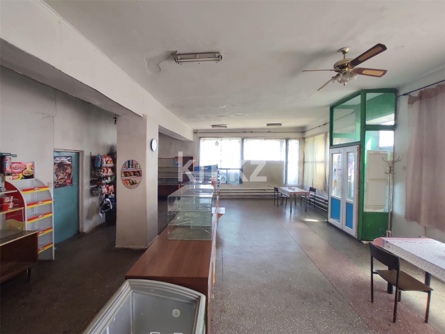 Продажа помещения, 195 м² - Продажа офисных и торговых помещений в Караганде с фото - страница 2 фото 2 из 8