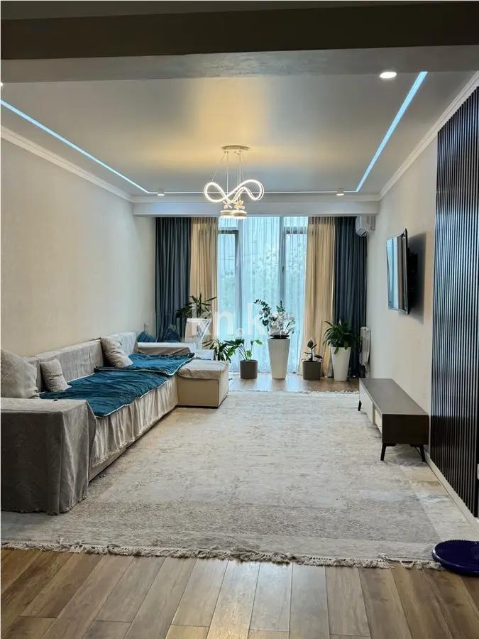 Продажа 3-комнатной квартиры, 100 м², ул. Толе би, дом  285/8 - Продажа квартир в новостройках Алматы без посредников с фото фото 1 из 6