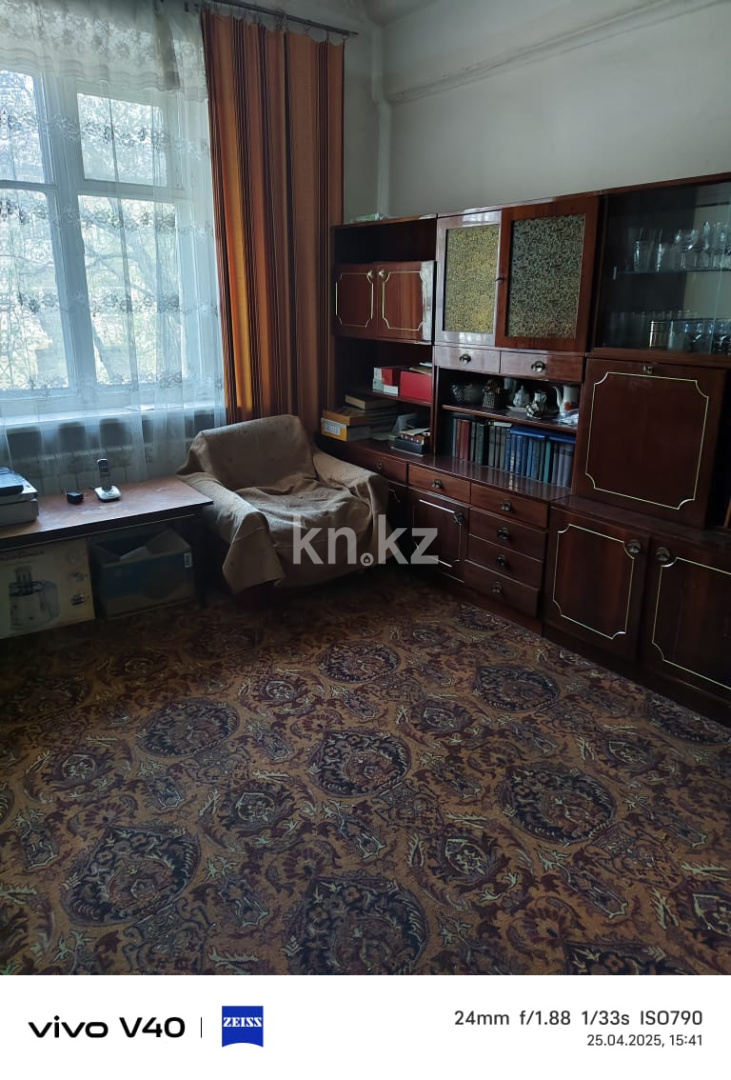 Продажа 3-комнатной квартиры, 61 м², ул. Абая, дом  9 - Продажа  трехкомнатных квартир в Темиртау фото 1 из 19