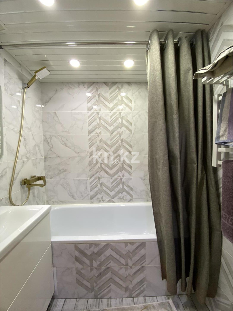 Продажа 3-комнатной квартиры, 69.9 м², ул. Куйши Дина в Астане - фото 16