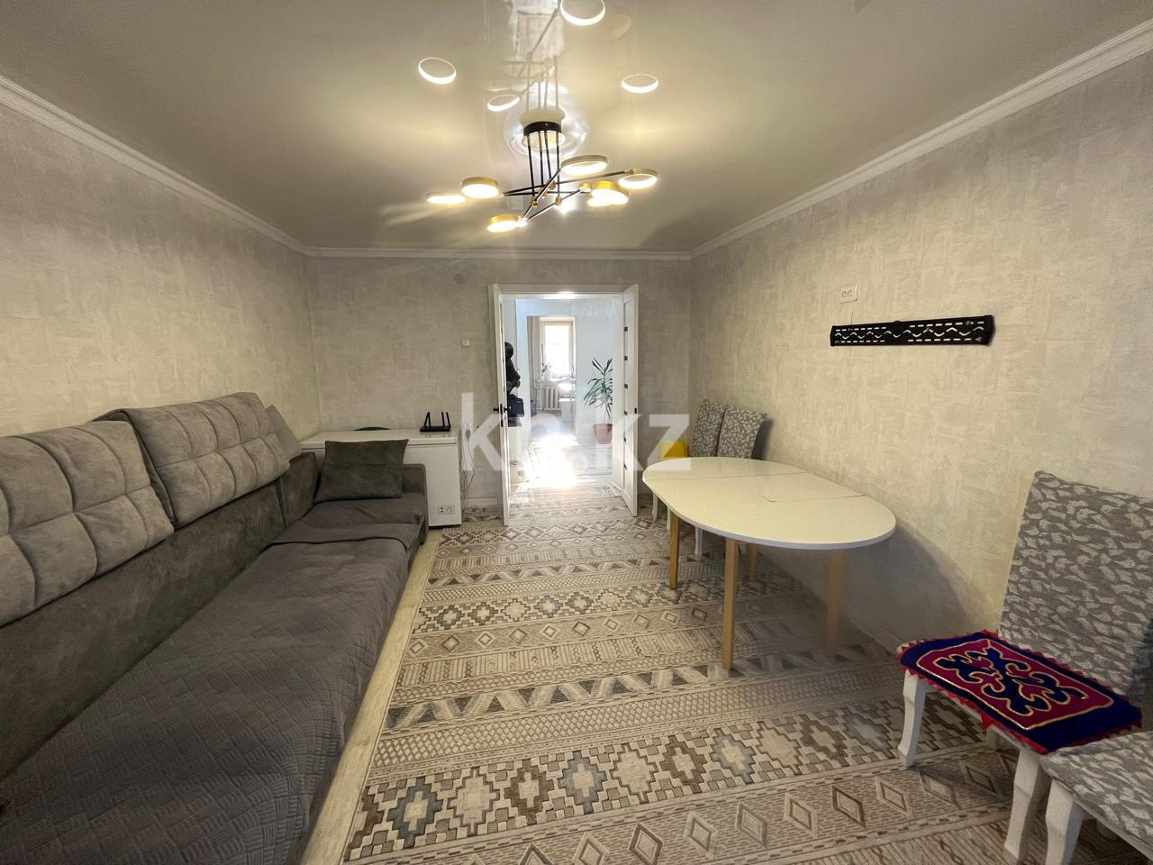 Продажа 3-комнатной квартиры, 59 м², ул. Маметовой - Продажа  трехкомнатных квартир в Караганде фото 1 из 13