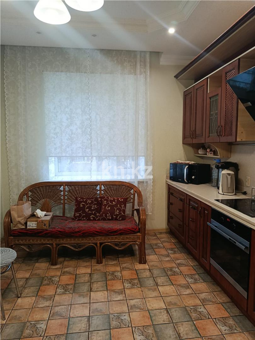 Продажа 3-комнатной квартиры, 90 м², ул. Ермекова - Продажа  трехкомнатных квартир в Караганде с фото фото 5 из 15