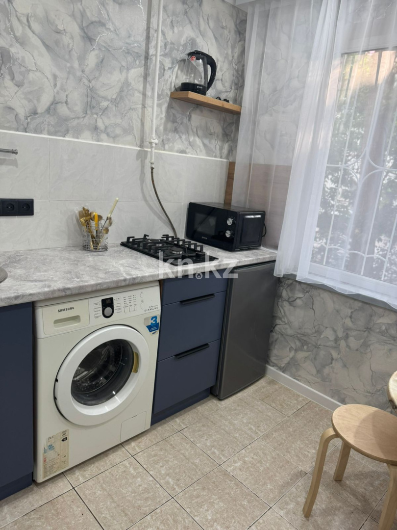 Аренда 2-комнатной квартиры посуточно, 52 м², ул. Мухита, дом  130 - Аренда жилой и коммерческой недвижимости в Уральске фото 3 из 5