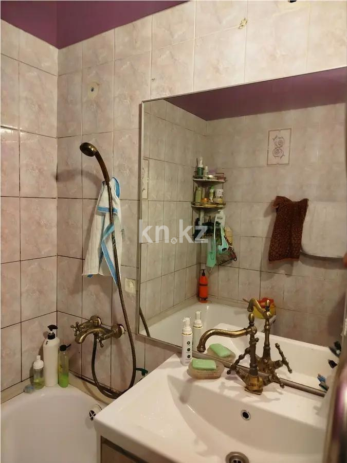 Продажа 3-комнатной квартиры, 70 м², ул. Абая, дом  155 - Продажа квартир в Темиртау без посредников фото 6 из 8