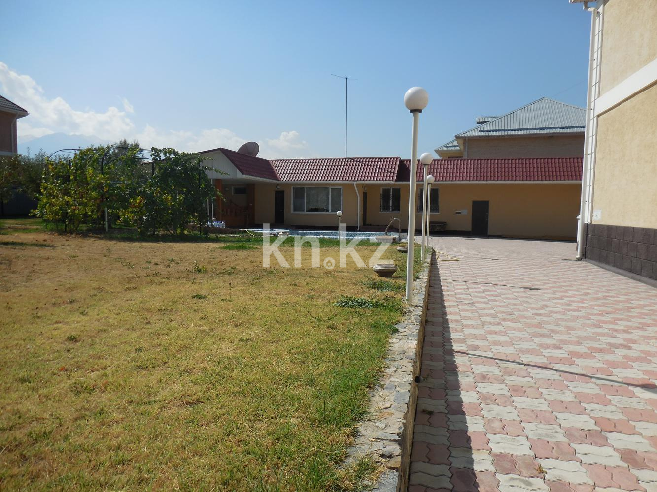 Продажа 10-комнатного дома, 680 м² - Продажа домов, коттеджей в Алматы в Наурызбайском р-не фото 2 из 8