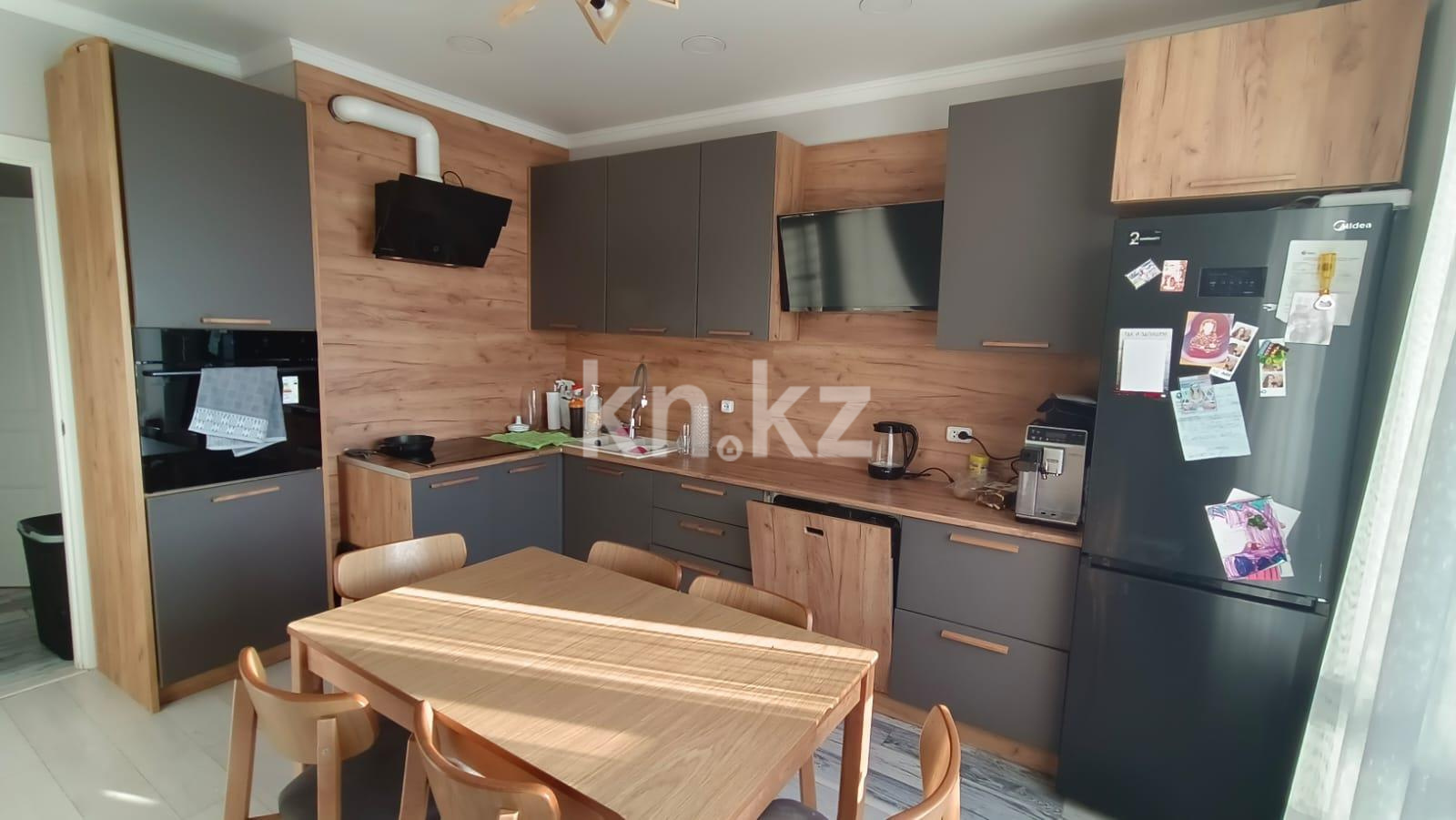 Продажа 3-комнатной квартиры, 84 м², ул. Сатыбалдина - Продажа  трехкомнатных квартир в Караганде фото 4 из 11