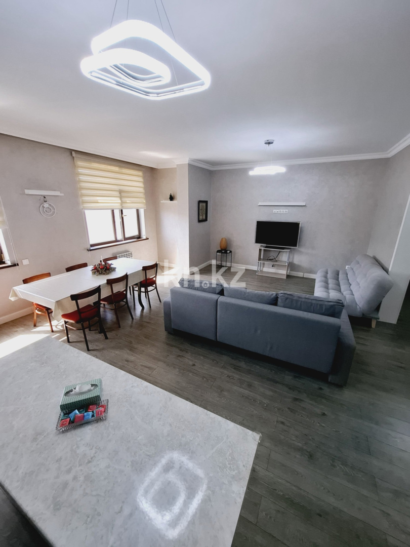 Аренда 3-комнатной квартиры, 130 м² - Аренда квартир помесячно в Алматы фото 1 из 21