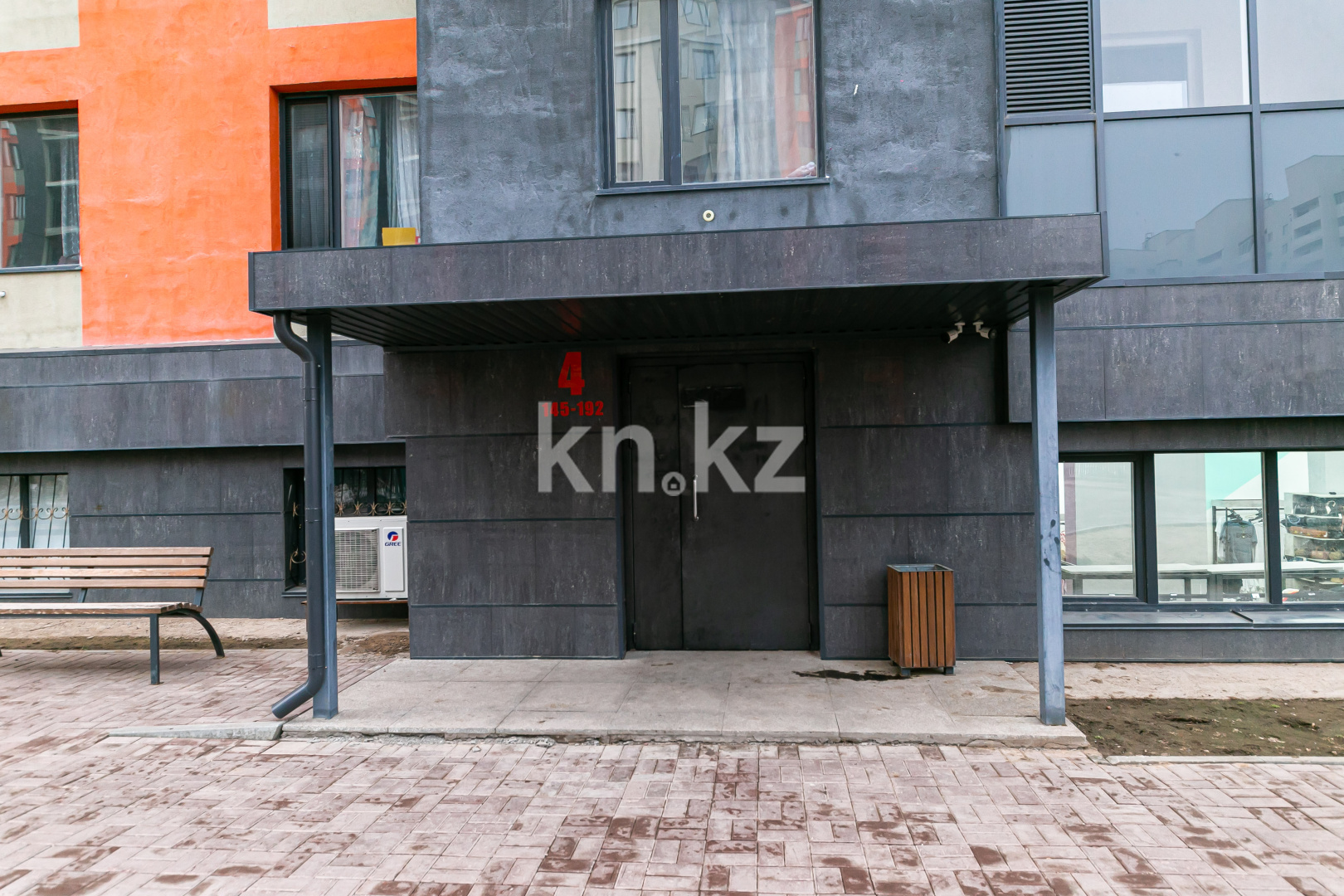 Продажа 2-комнатной квартиры, 70 м², пр. Кошкарбаева, дом  48 в Астане - фото 13