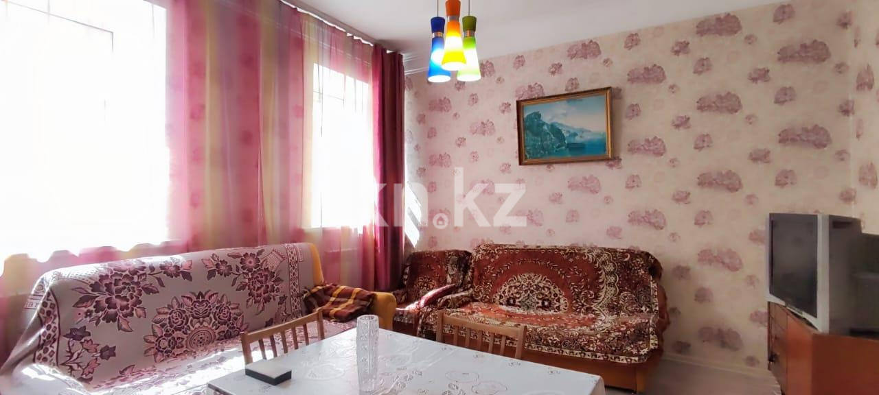 Продажа 2-комнатной квартиры, 60 м², ул. Жамбыла, дом  107 - Продажа  двухкомнатных квартир в Караганде фото 1 из 15