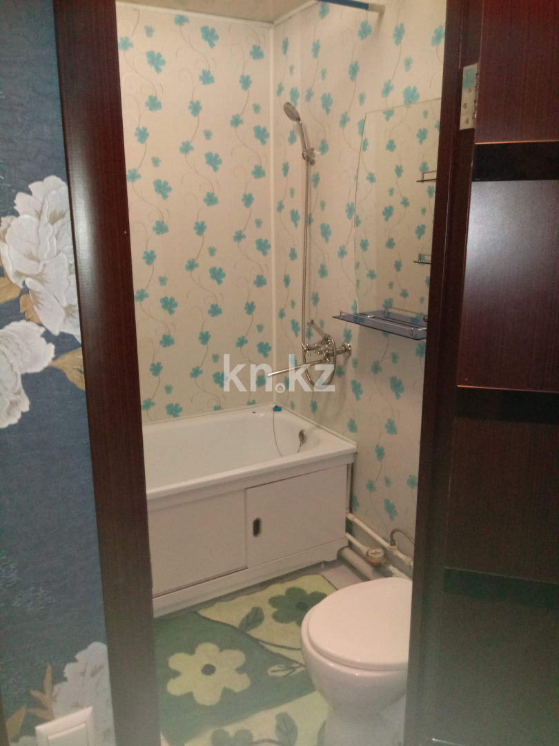 Продажа 3-комнатной квартиры, 58 м², ул. Кашаубаева, дом  18 - Продажа и аренда недвижимости в Усть-Каменогорске фото 4 из 9