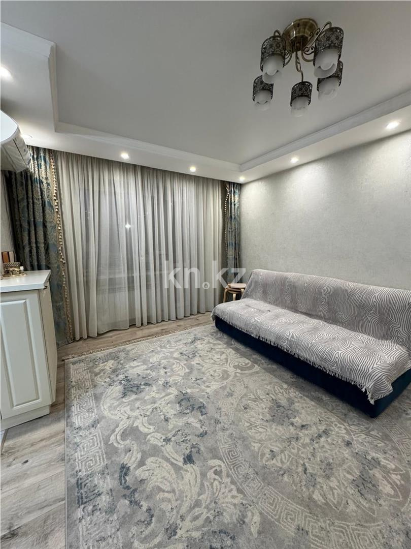 Продажа 3-комнатной квартиры, 61 м², ул. Аманжолова - Продажа  трехкомнатных квартир в Караганде с фото фото 4 из 17