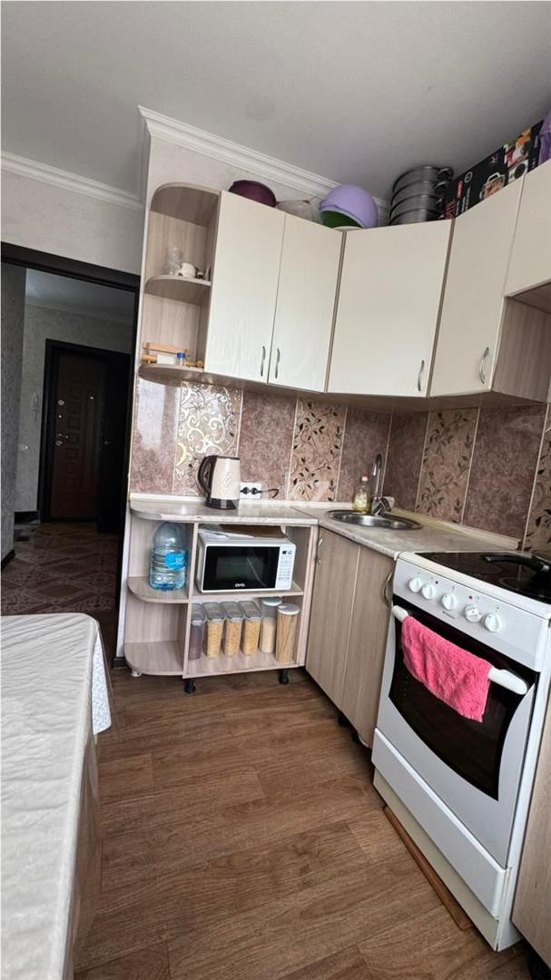 Продажа 4-комнатной квартиры, 63 м², пр. Строителей - Продажа квартир в Караганде фото 8 из 12