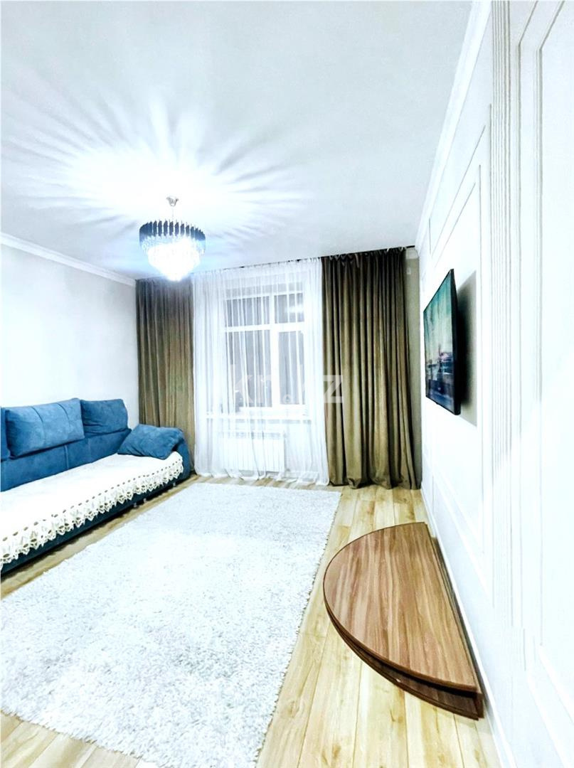 Продажа 3-комнатной квартиры, 87 м², ул. Букетова в Караганде - фото 2