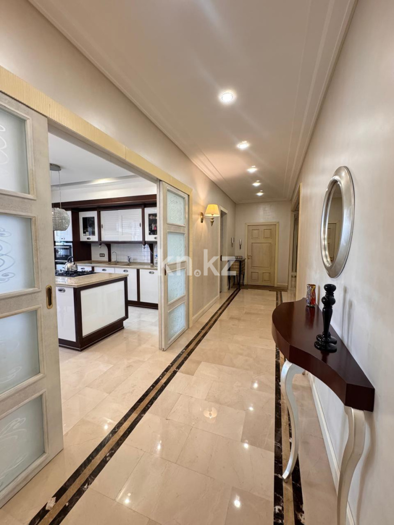 Продажа 5-комнатной квартиры, 206.5 м², ул. Ташенова в Астане - фото 26