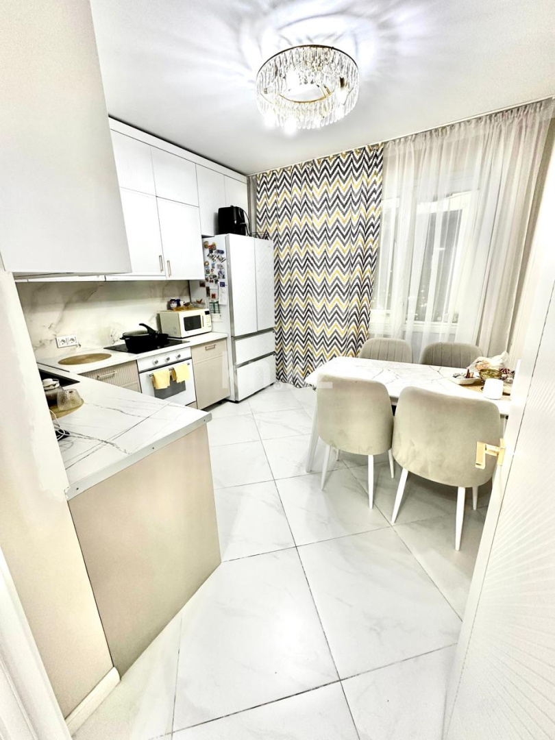 Продажа 3-комнатной квартиры, 90 м², пр. Туран, дом  55/12 - Продажа  трехкомнатных квартир в Астане с фото фото 10 из 21