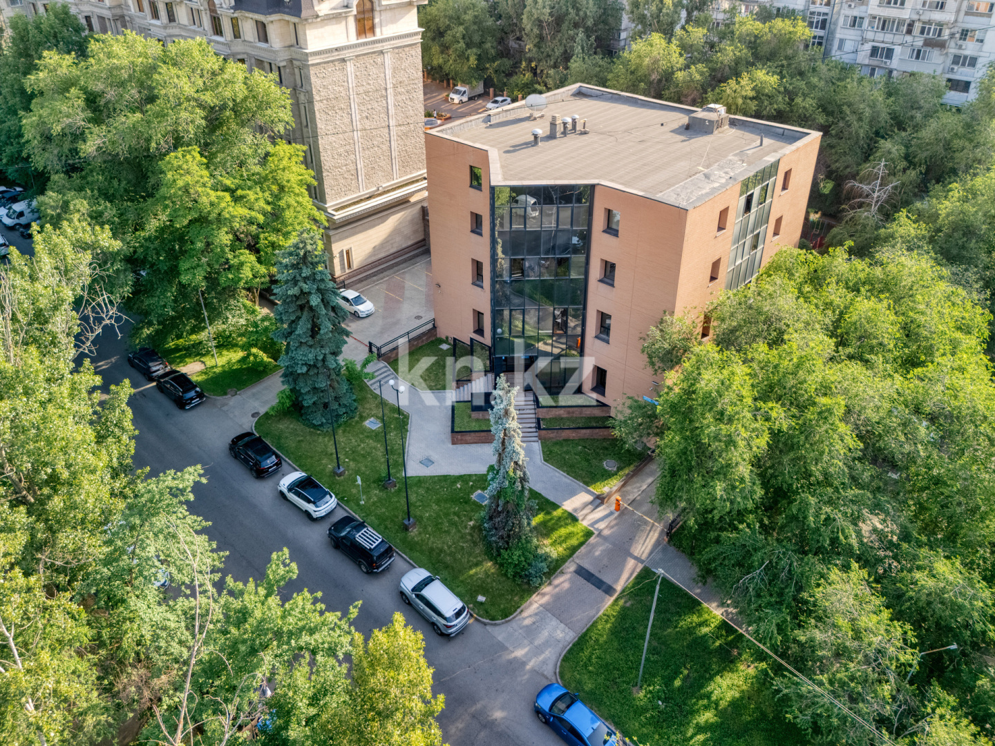 Аренда , ул. Зенкова, дом  71 - Аренда квартир помесячно в Казахстане фото 13 из 13