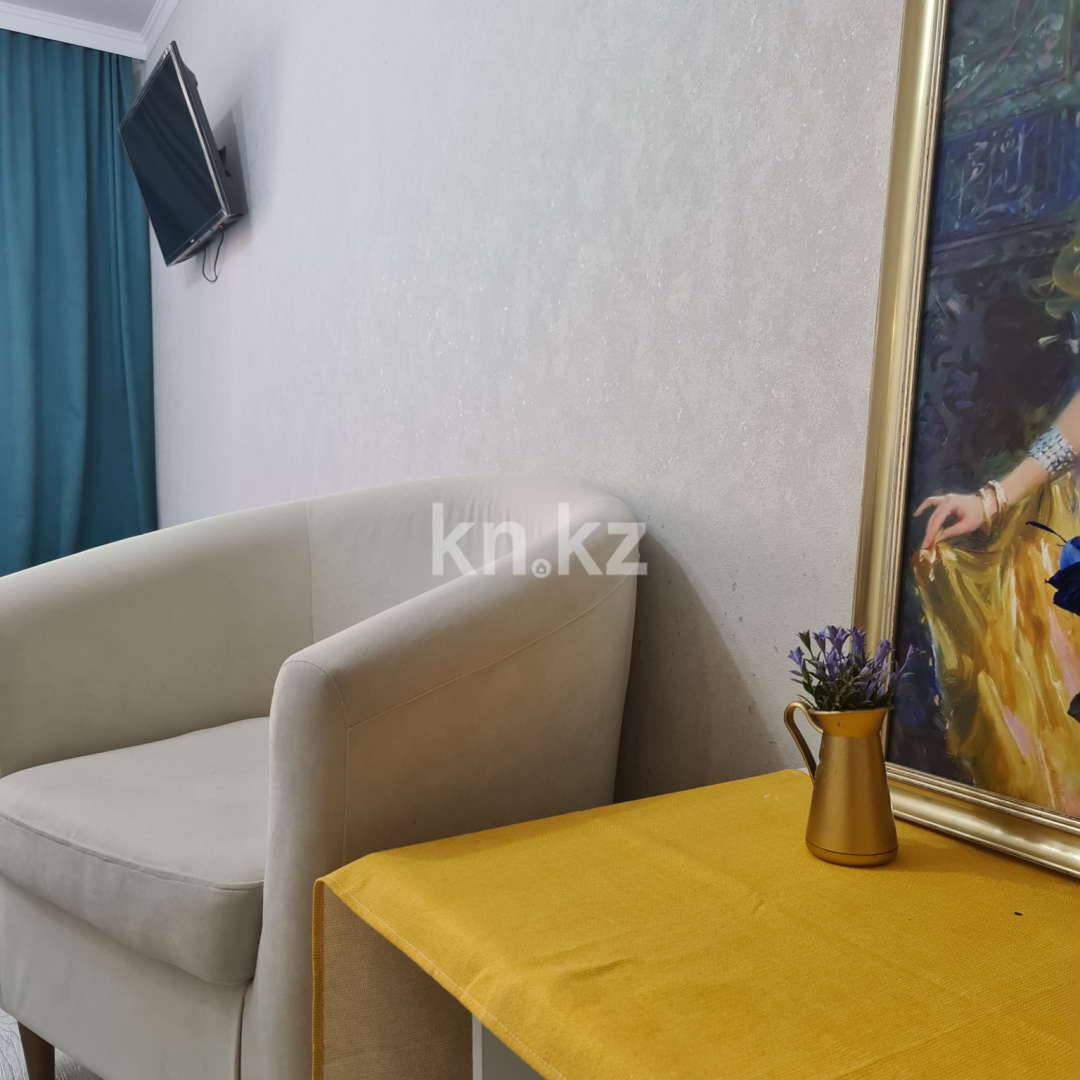 Аренда 1-комнатной квартиры посуточно, 35 м², пр. Бухар-жырау, дом  79/2 - Аренда квартир посуточно в Караганде с фото фото 12 из 15