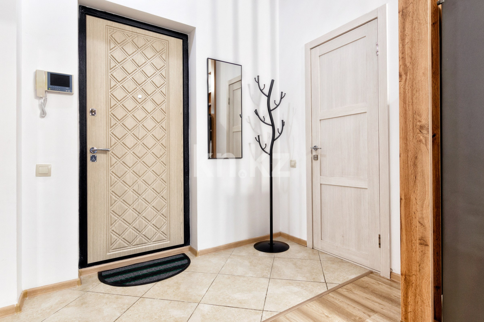 Аренда 2-комнатной квартиры посуточно, 41 м², пр. Кабанбай батыра, дом  60/11 - ул. Гейдара Алиева - Аренда квартир посуточно в Астане с фото фото 8 из 9