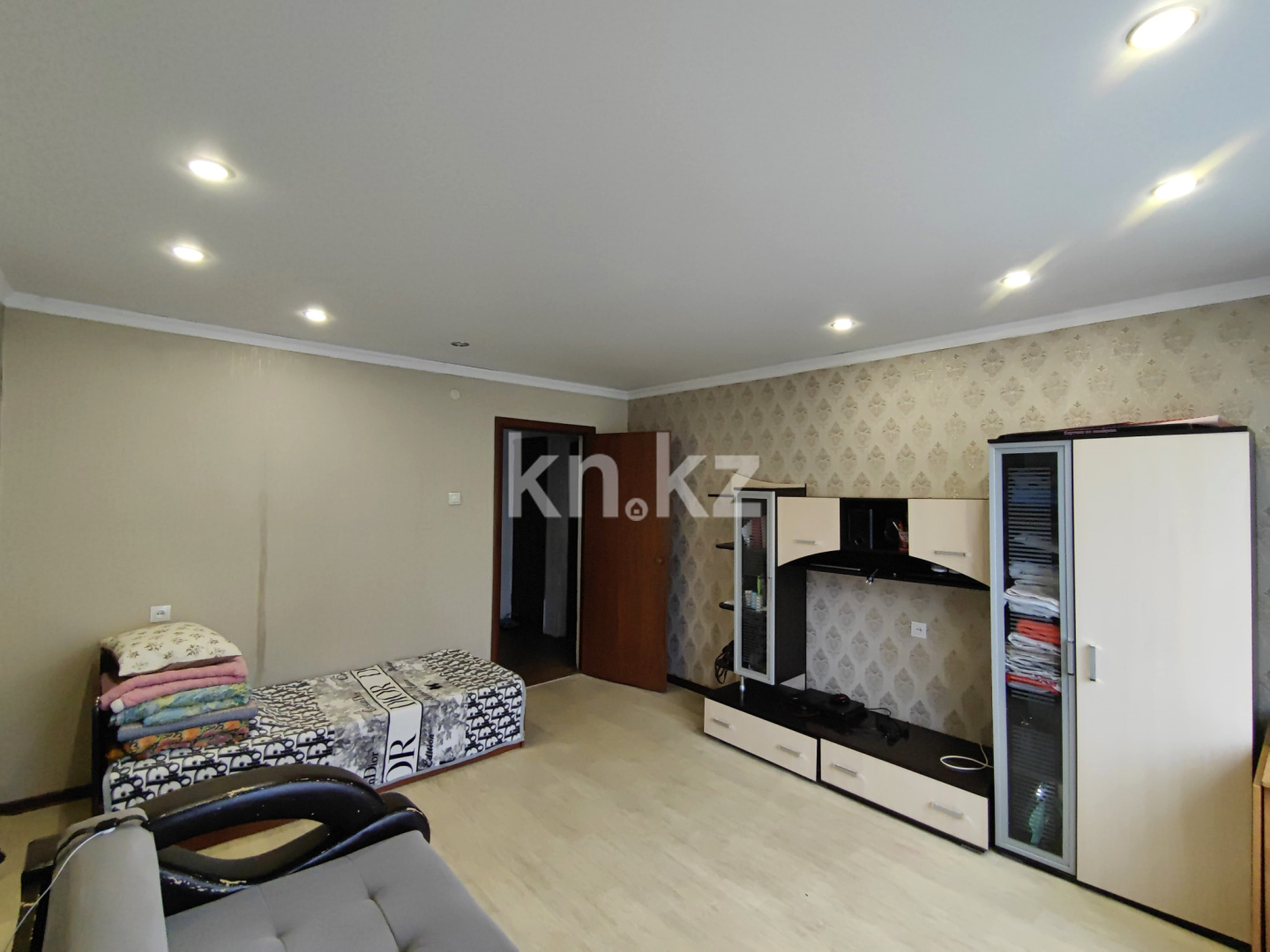 Продажа 1-комнатной квартиры, 34 м², пр. Бухар-жырау, дом  96 в Караганде - фото 5