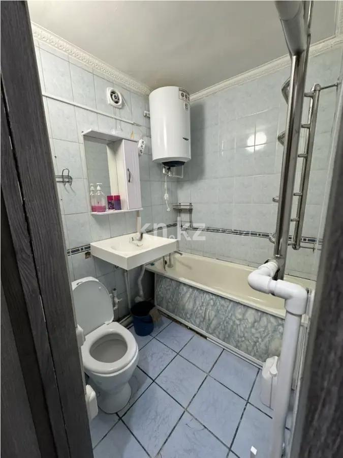 Продажа 3-комнатной квартиры, 42 м², ул. Белинского, дом  19 в Караганде - фото 5