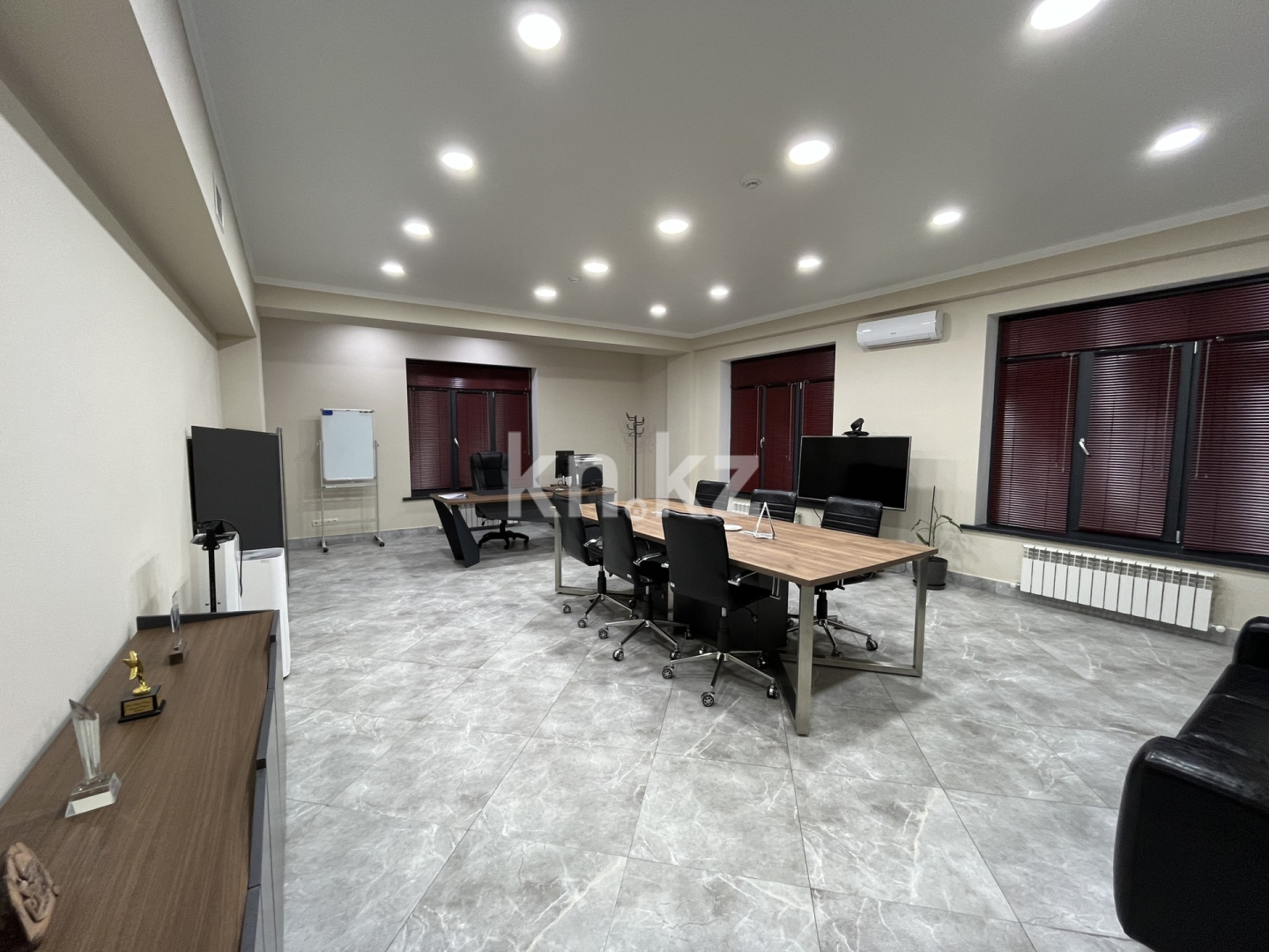 Аренда помещения - Аренда офисных и торговых помещений в Алматы в Бостандыкском р-не фото 1 из 19