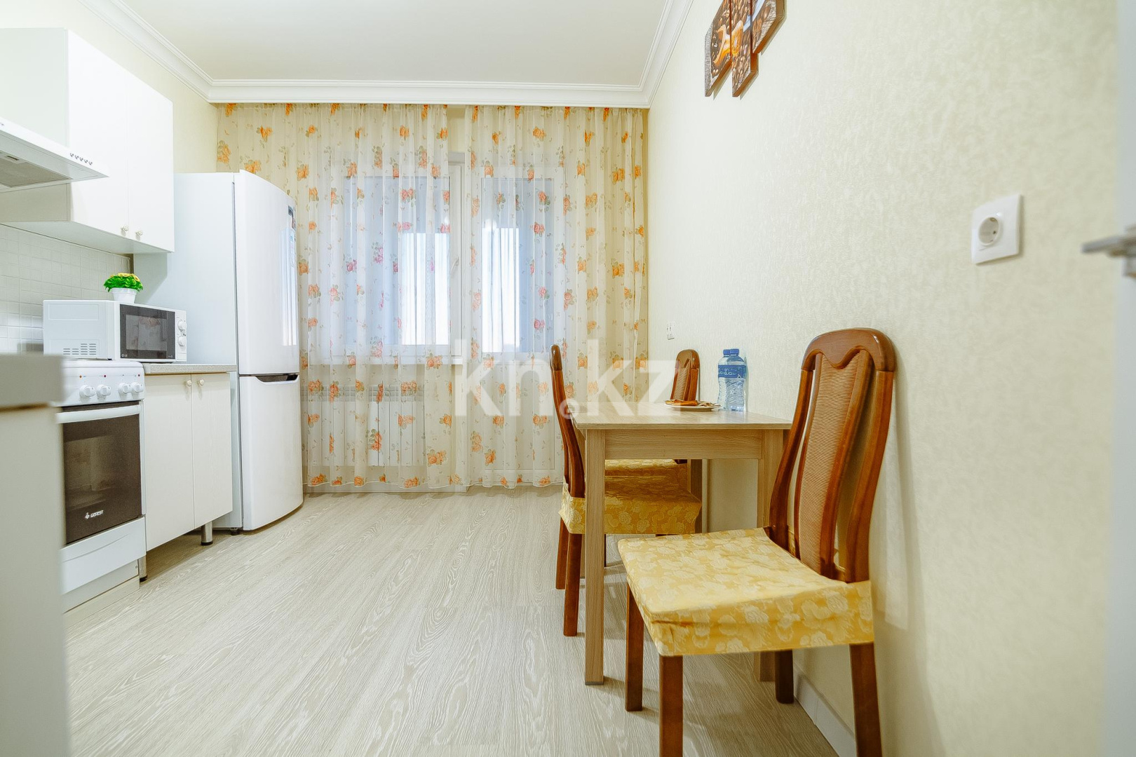 Аренда 1-комнатной квартиры посуточно, 45 м², ул. Бектурова, дом  3/3 - ул. Сыганак в Астане - фото 4