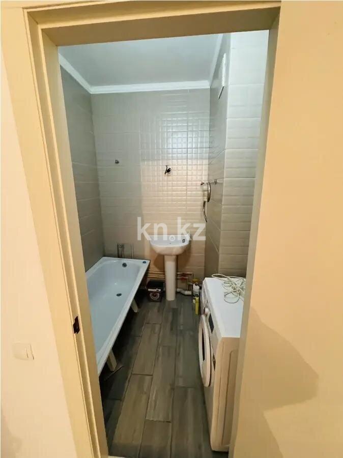 Продажа 2-комнатной квартиры, 58.7 м² в Алматы - фото 4