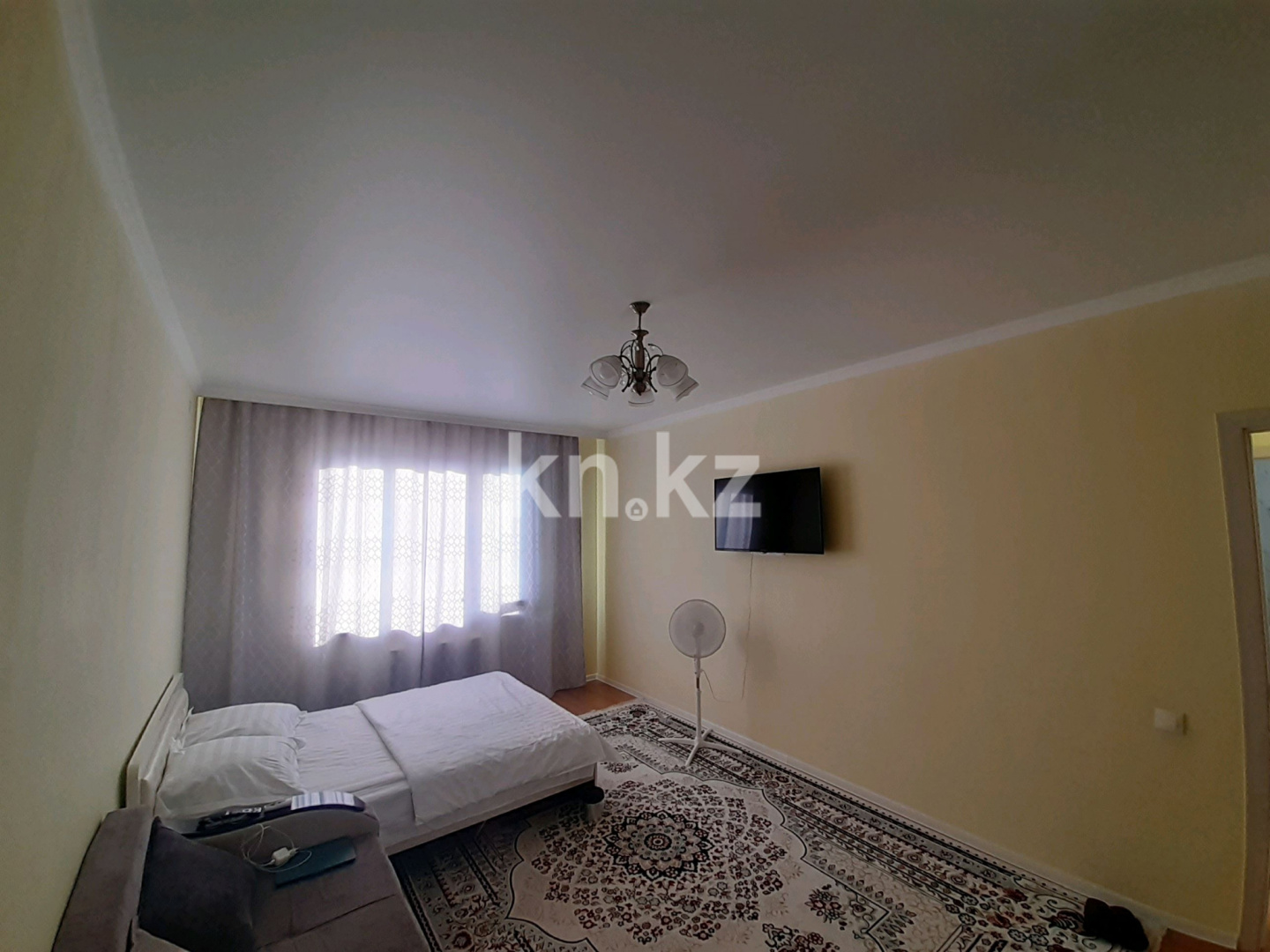 Аренда 1-комнатной квартиры посуточно, 40 м², ул. Абишева, дом  36 - пр. Райымбека в Алматы - фото 9