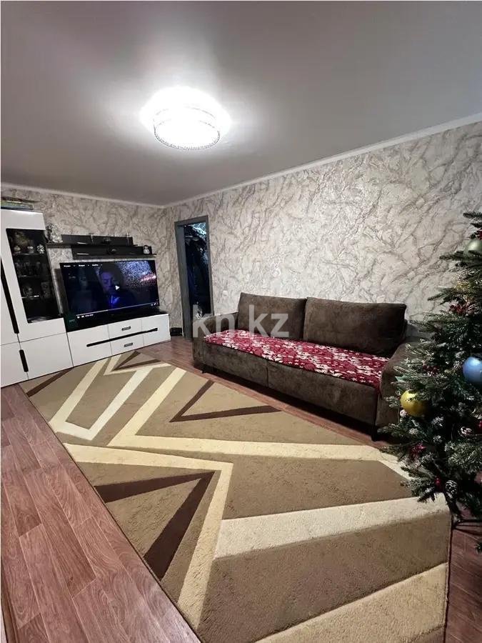 Продажа 4-комнатной квартиры, 67 м², ул. 40-летия Победы, дом  46/1 - Продажа квартир в Шахтинске фото 1 из 6