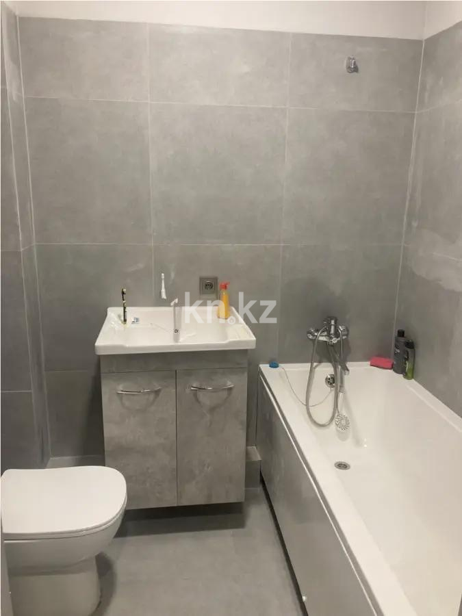 Продажа 1-комнатной квартиры, 29 м², ул. Ауэзова, дом  2/8 в Алматы - фото 2