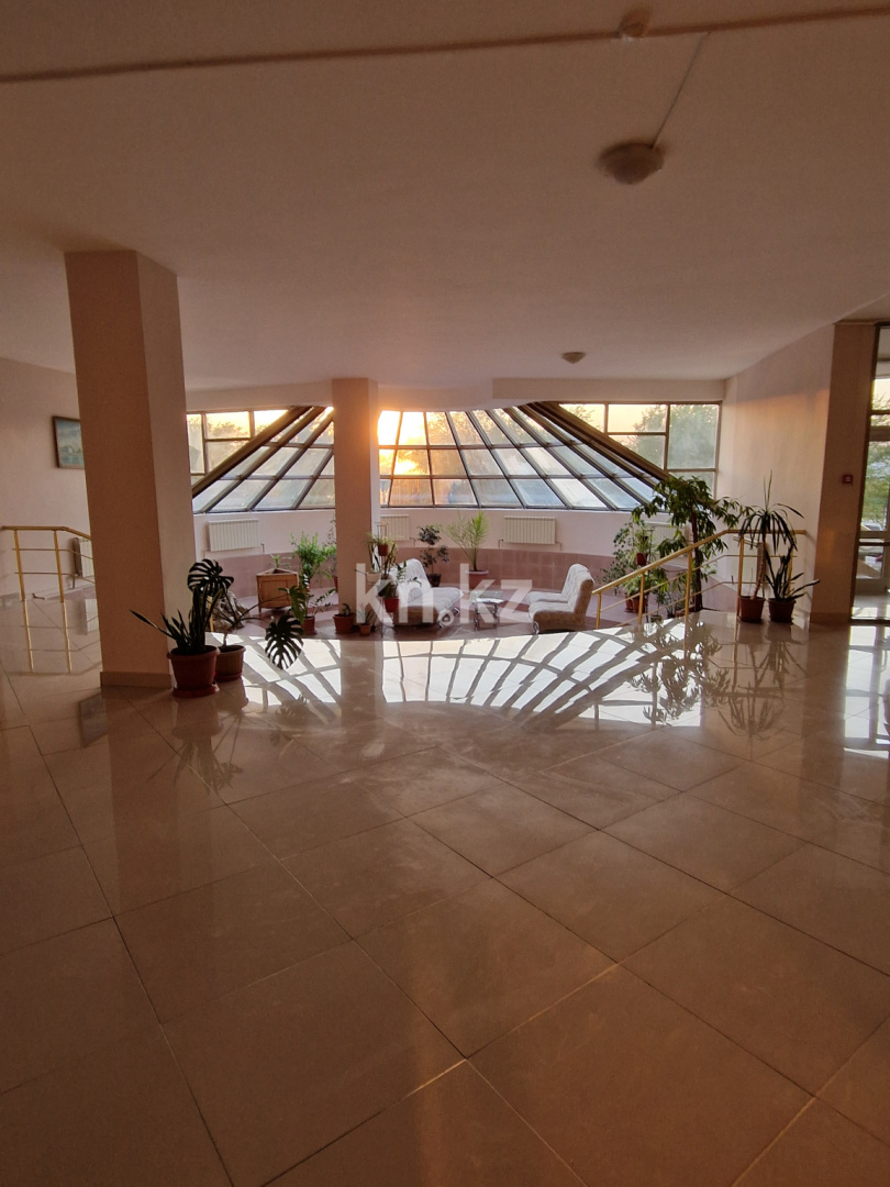 Продажа 4-комнатной квартиры, 129.6 м², ул. Смагулова, дом  56а - Продажа и аренда недвижимости в Атырау фото 27 из 34