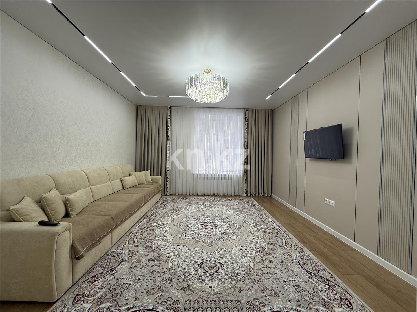 Продажа 3-комнатной квартиры, 92 м² - Продажа  трехкомнатных квартир в Караганде на Юго-Востоке фото 1 из 23