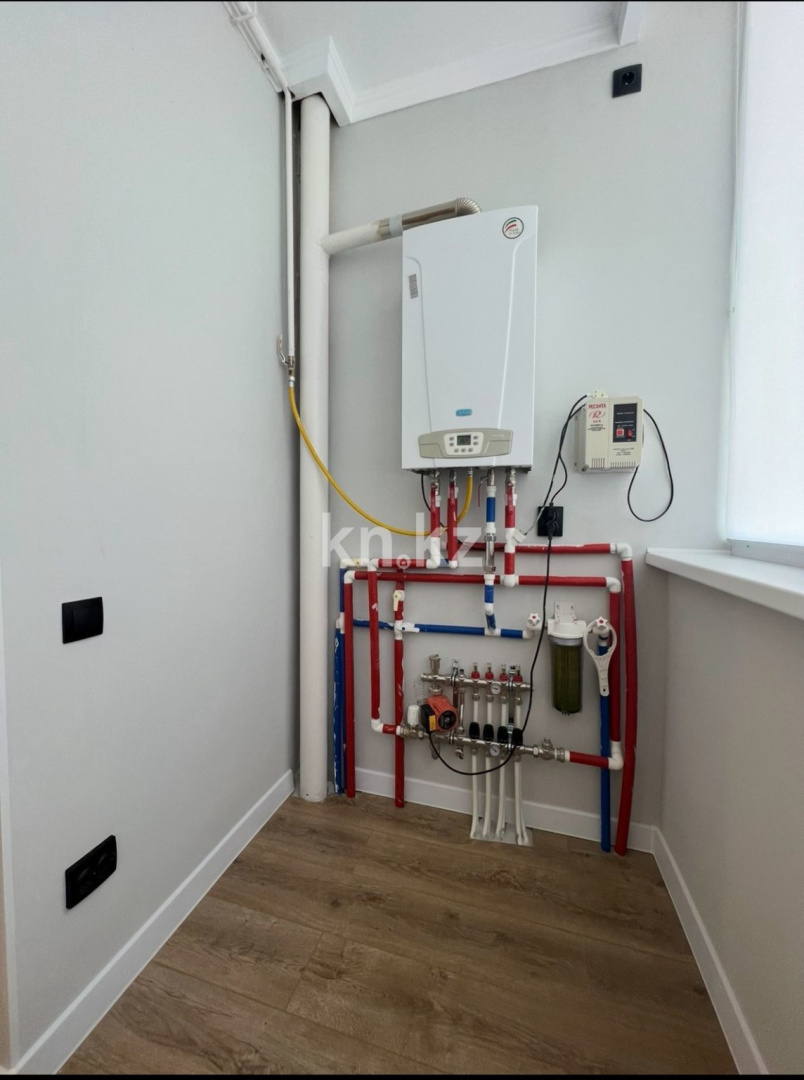 Продажа 3-комнатной квартиры, 100 м², ул. Ескалиева, дом  149 - Продажа и аренда недвижимости в Уральске фото 10 из 11